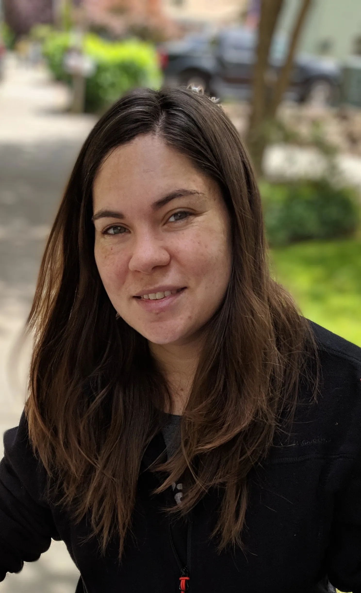 A portrait of Yhali Gat